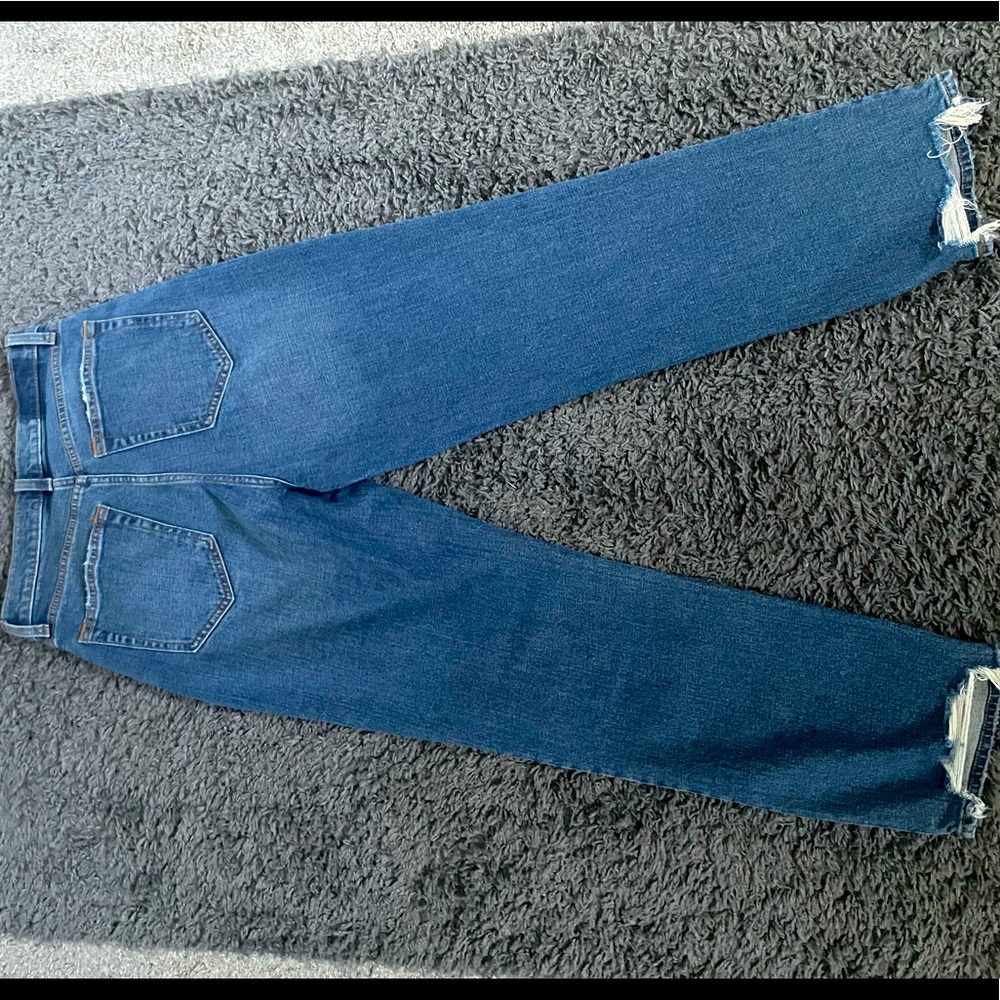 Only worn once, brand new.